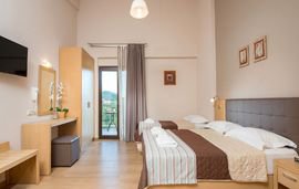 Sirens Fresh Studios, Limenas, Thassos, 3 Bed Studio, Pool View