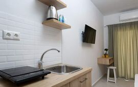 Sirens Fresh Studios, Limenas, Thassos, 3 Bed Studio, Garden View