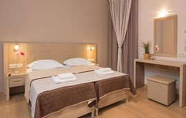 Sirens Fresh Studios, Limenas, Thassos, 4 Bed Studio, Pool View