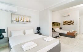 Irene Rooms, Skala Maries, Thassos, 5 Bed Studio, Third Floor