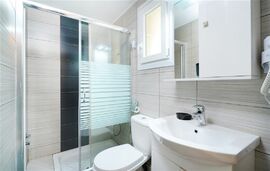 Irene Rooms, Skala Maries, Thassos, 5 Bed Studio, Third Floor