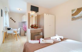 Irene Rooms, Skala Maries, Thassos, 2 Bed Studio, High Ground Floor