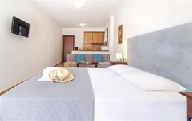 Maltinas House, Mola Kaliva, Kassandra