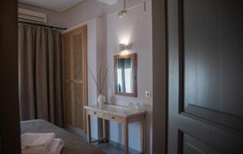 Acropolis Hotel, Limenas, Thassos