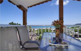 Xanthipi Studios, Sarti, Sithonia