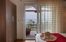 Xanthipi Studios, Sarti, Sithonia