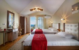 Xanthipi Studios, Sarti, Sithonia