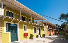 villagio maistro apartments agios ioannis lefkada  (1)