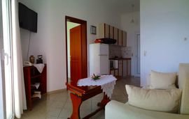 spiros studios parga epirus 7