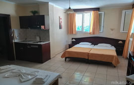 Amfitriti Apartments, Skala Sotiros, Thassos 3 Bed Studio No.10 Semi-based