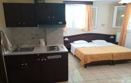 Amfitriti Apartments, Skala Sotiros, Thassos 3 Bed Studio No.10 Semi-based