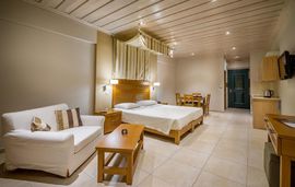 daluz boutique hotel psathaki epirus deluxe double room 3