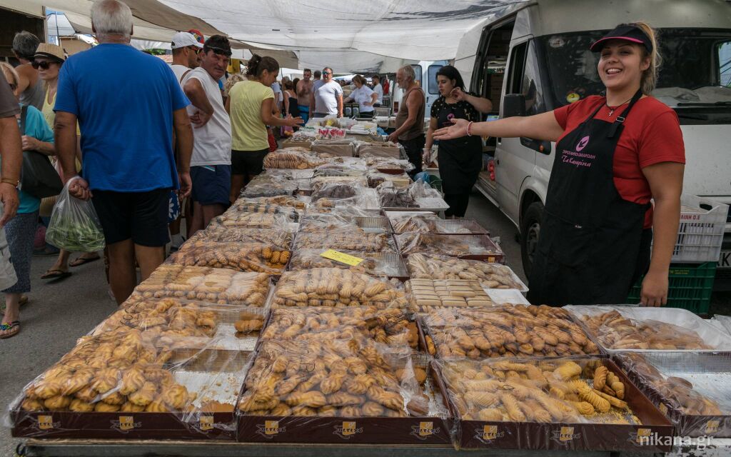 Pijačni dan u Nikitiju, Nikiti, Sithonia