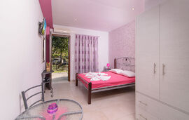 Rousko House, Sykia, Sithonia, 3 Bed Studio, Purple