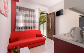 Rousko House, Sykia, Sithonia, 3 Bed Studio, Red