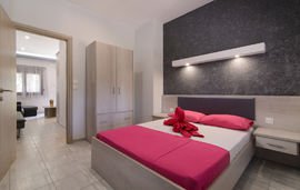 Rousko House, Sykia, Sithonia, 4 Bed Apartment, Gray