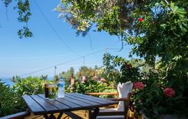 aloni studios apartments athani vasiliki lefkada  6