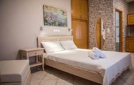 aloni studios apartments athani vasiliki lefkada studio no. 5, 2nd floor 6