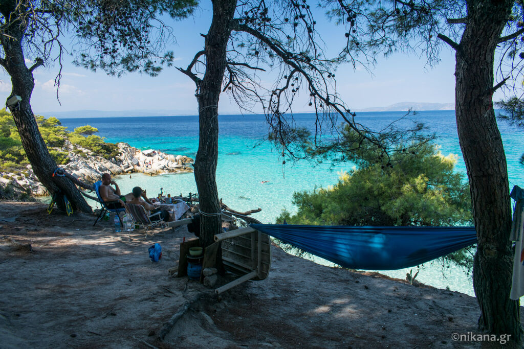Mega Portokali plaža, Sarti, kampovanje