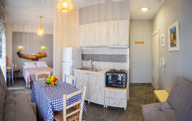 Anemelia Hotel Apartments, Vrahos, Epirus, 3 Bed Deluxe, First Floor