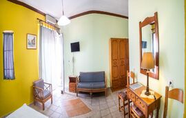 Anemelia Hotel Apartments, Vrahos, Epirus, 4/5 Bed Apartment, First Floor