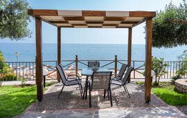 Anemelia Hotel Apartments, Vrahos, Epirus