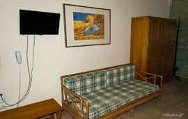 Anemelia Hotel Apartments, Vrahos, Epirus, 3 Bed Studio No. 4, Ground Floor