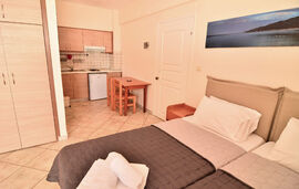 Afrodite Rooms, 2 bed, sea view