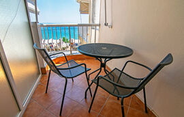 Afrodite Rooms, 2 bed middle