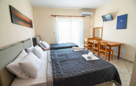 Afrodite Rooms, 3 bed mountain view