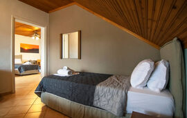 Afrodite Rooms, 6 bed