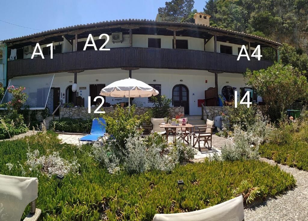 Fetsis Apartments, Agios Nikitas, Lefkada
