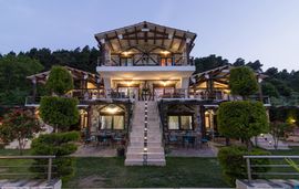 simon king studios and apartments vourvourou sithonia 11