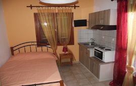 Daldogianni Despina   Evangelia Apartments, Ormos Panagias, Sithonia