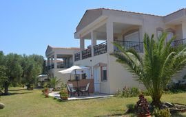 deres apartments hanioti kassandra 1