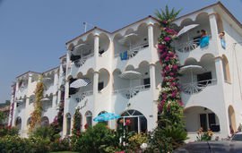 Haris Hotel Apartments, Vrahos, Epirus