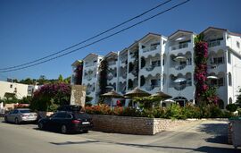 Haris Hotel Apartments, Vrahos, Epirus