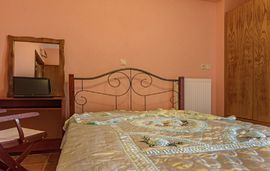 danai house nea roda athos 12