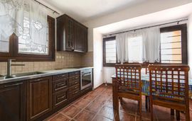 danai house nea roda athos 13