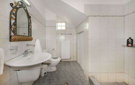 danai house nea roda athos 4 bed apartment 6