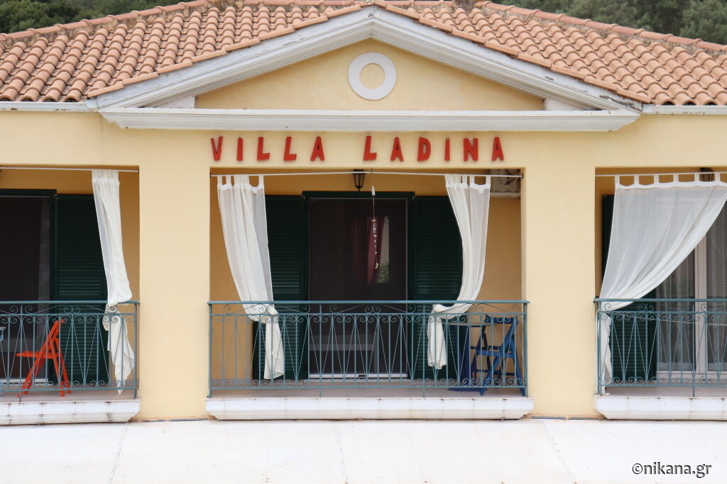 Ladina Villa, Kariotes, Lefkada