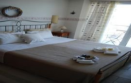 blue crystal villa nea iraklitsa kavala 12