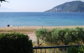 blue crystal villa nea iraklitsa kavala 35