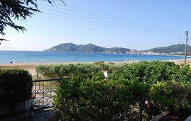 blue crystal villa nea iraklitsa kavala 36