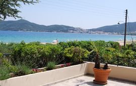blue crystal villa nea iraklitsa kavala 5