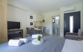 Ilis Villas, Nikiti, Sithonia