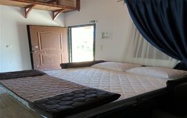 Elli's Onar Studios, Sykia, Sithonia