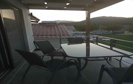 Elli's Onar Studios, Sykia, Sithonia