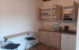 Elli's Onar Studios, Sykia, Sithonia