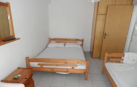 anna villa nea flogita kassandra 6 bed duplex apartment no. 21 ground floor 4